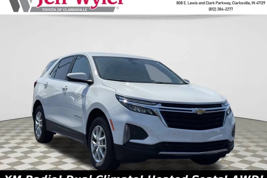 2023 Chevrolet Equinox LT photo 1