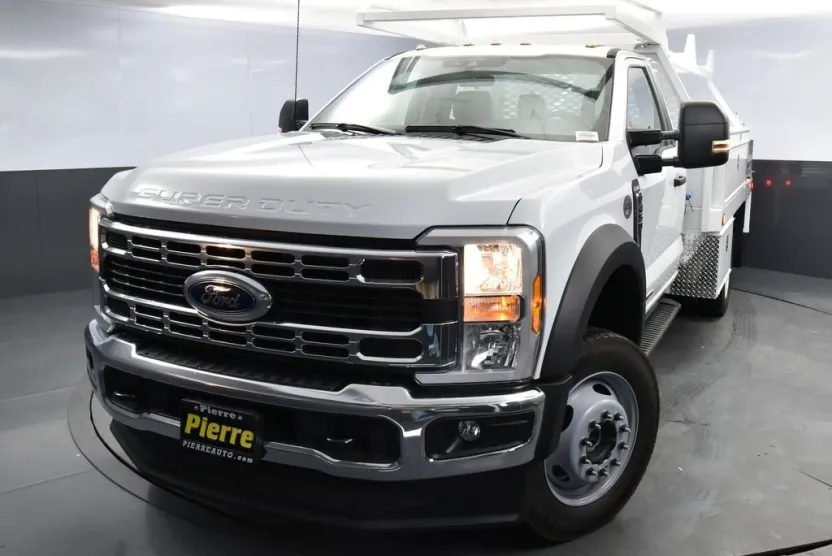 2024 Ford F-450 XL photo 1