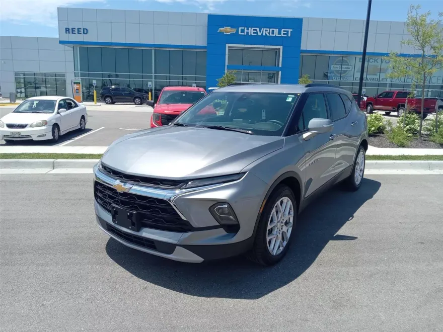 2025 Chevrolet Blazer 3LT photo 1