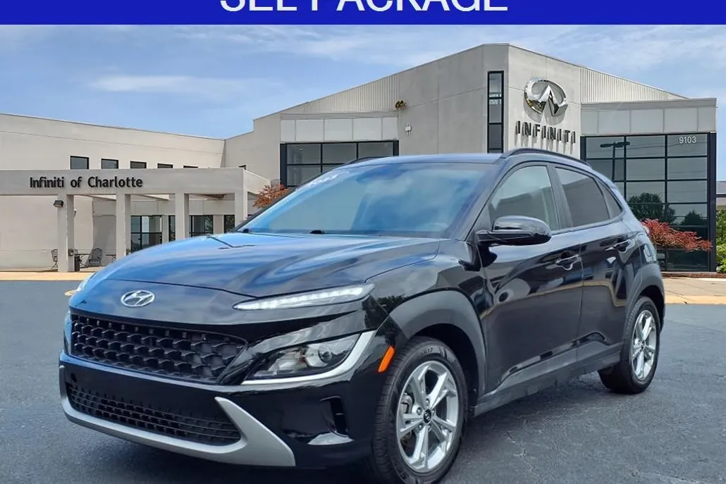 2023 Hyundai Kona SEL photo 1