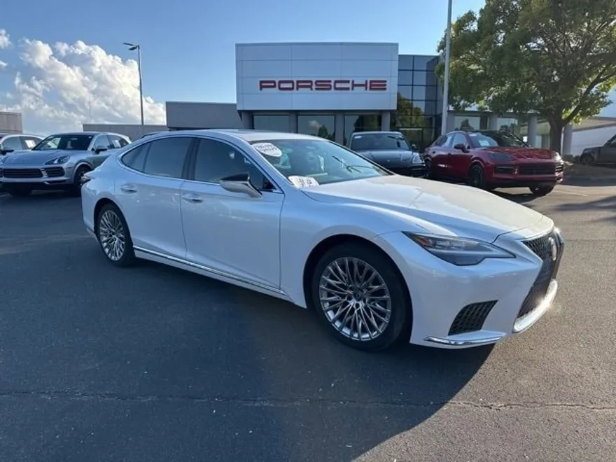 2024 Lexus LS 500 photo 1