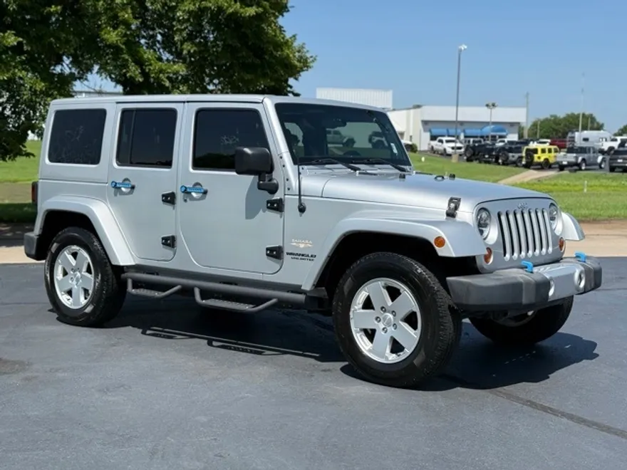 2012 Jeep Wrangler Unlimited Sahara photo 1