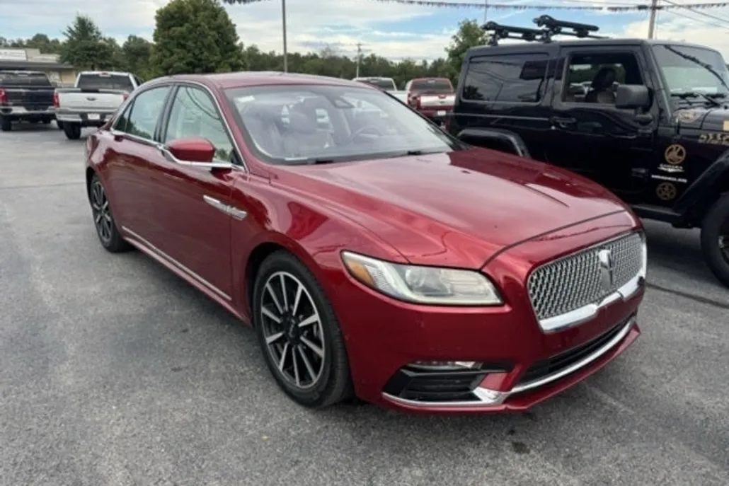 2018 Lincoln Continental Reserve photo 1