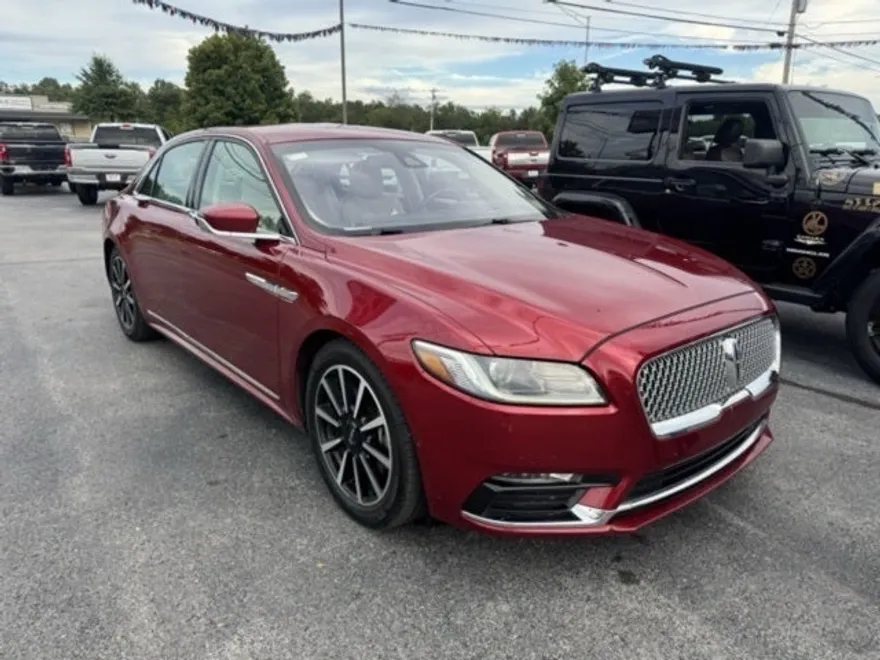 2018 Lincoln Continental Reserve photo 1