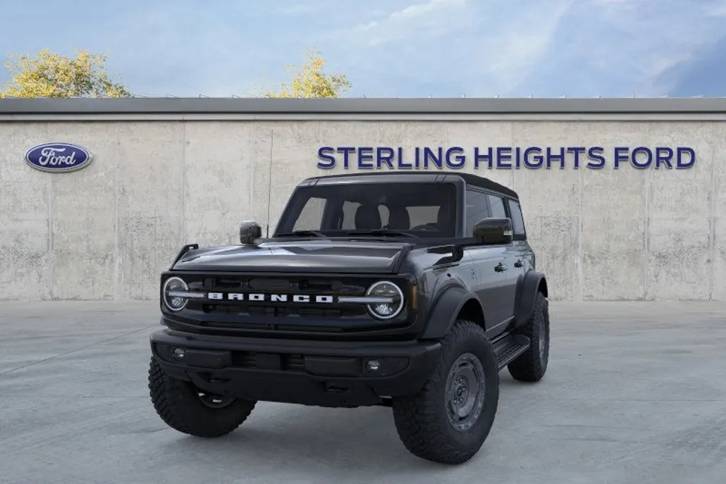 2025 Ford Bronco Outer Banks photo 1