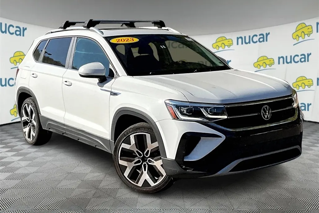 2023 Volkswagen Taos SEL photo 1