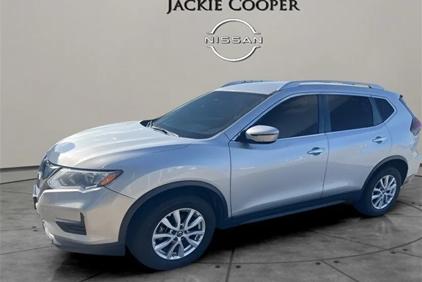 2020 Nissan Rogue SV photo 1