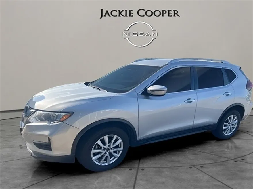 2020 Nissan Rogue SV photo 1