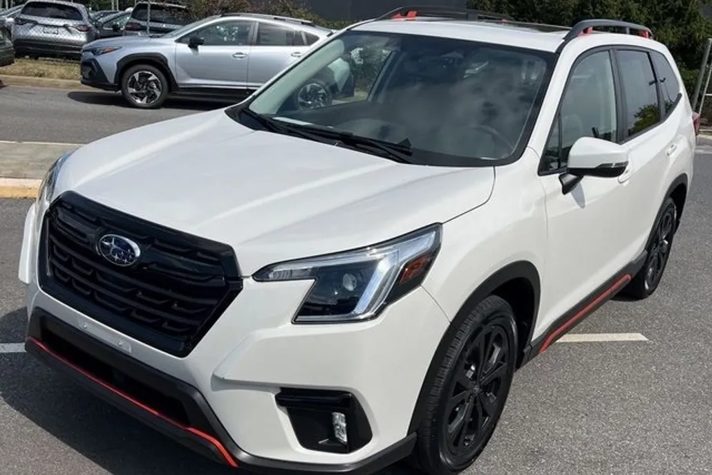 2022 Subaru Forester Sport photo 1