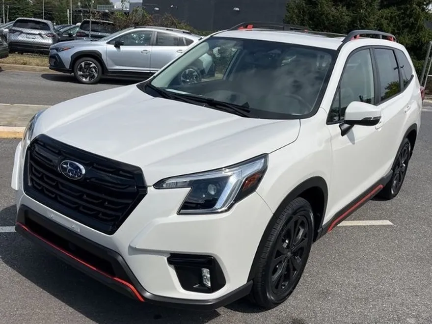 2022 Subaru Forester Sport photo 1