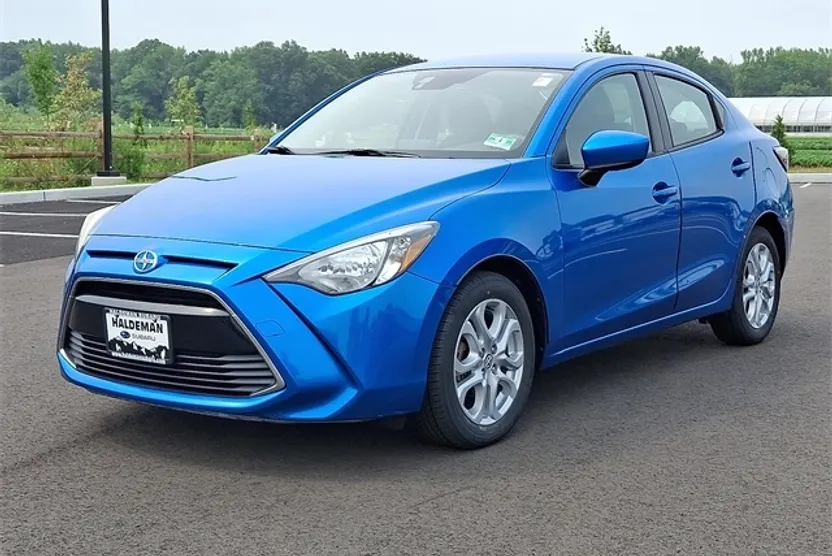 2016 Scion iA Base photo 1