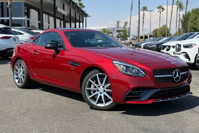 2017 Mercedes Benz SLC 43 AMG photo 1