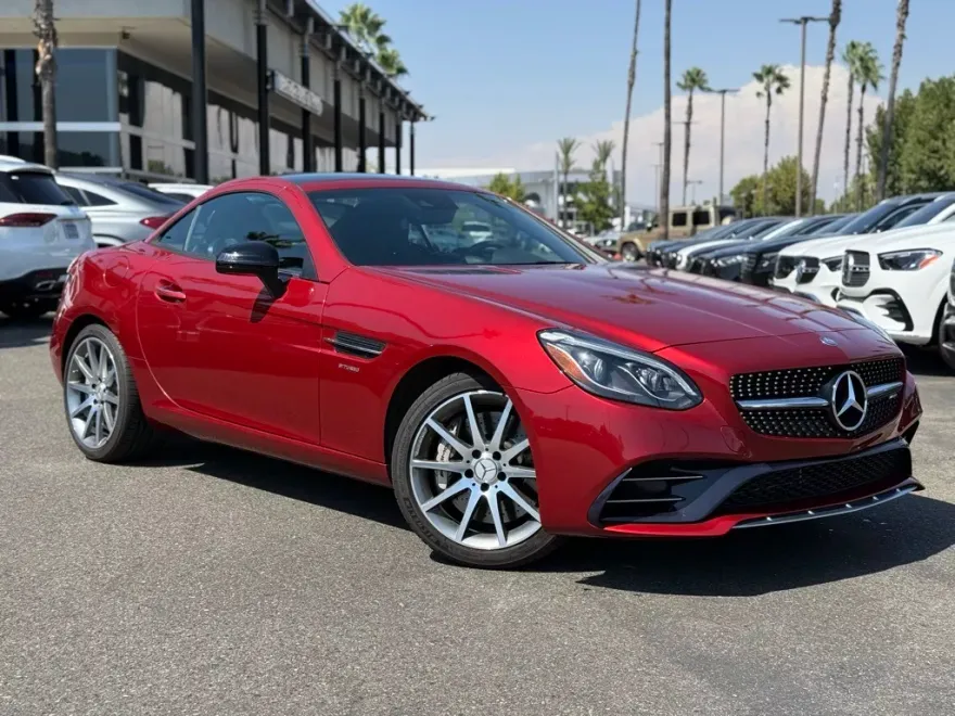 2017 Mercedes Benz SLC 43 AMG photo 1