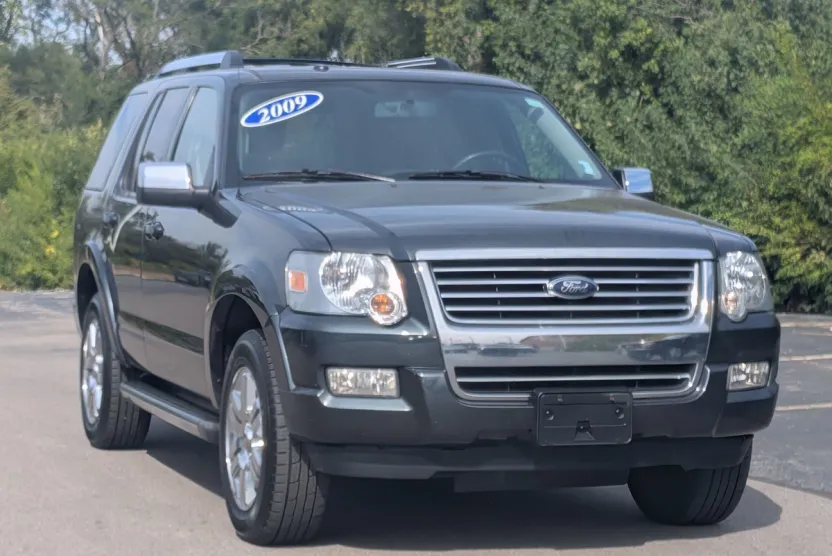 2009 Ford Explorer Limited photo 1