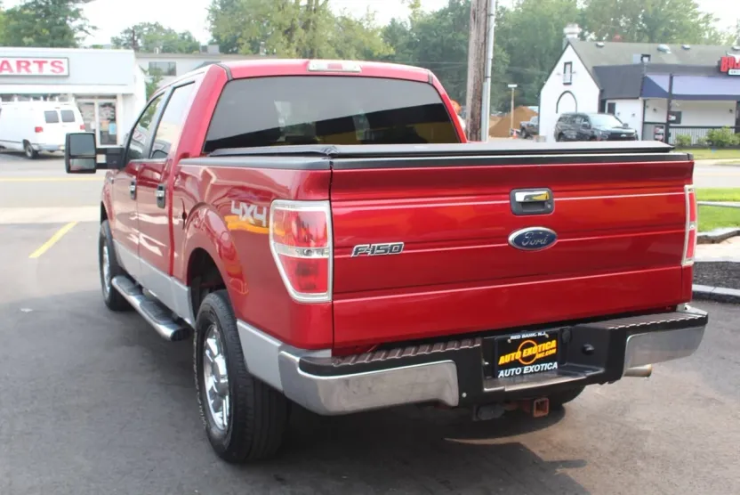 2010 Ford F-150 XLT photo 1