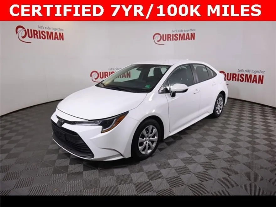 2024 Toyota Corolla LE photo 1