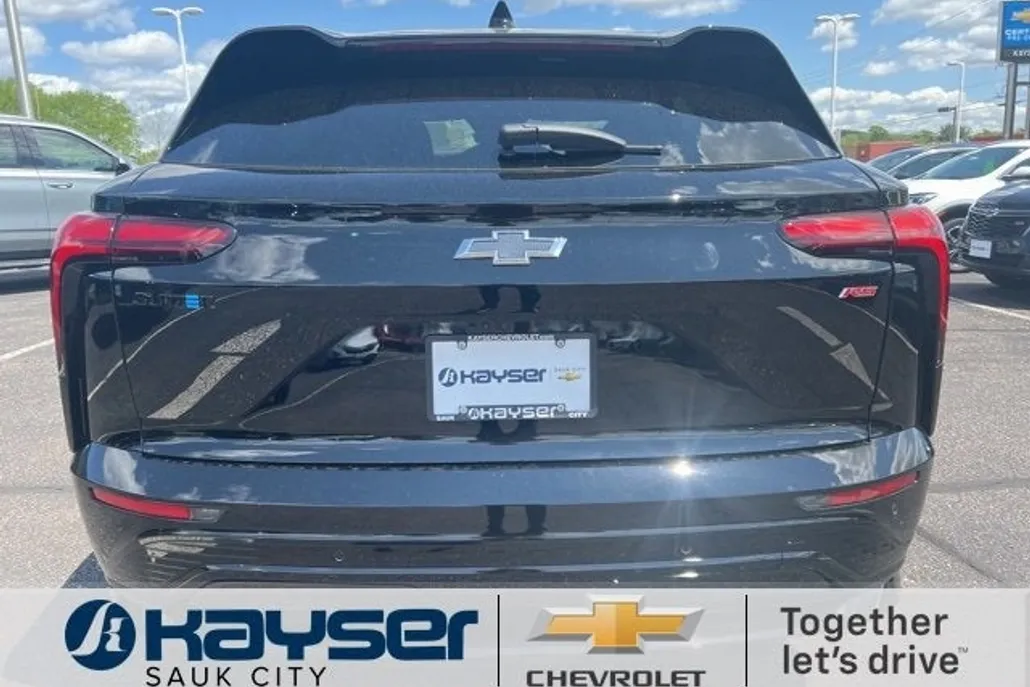 2024 Chevrolet Blazer EV RS photo 1