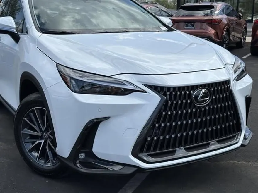 2026 Lexus NX 350 Premium photo 1