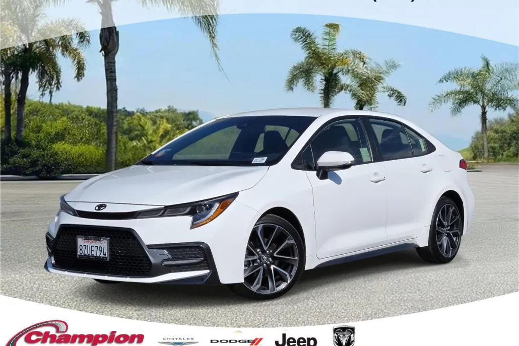 2022 Toyota Corolla SE photo 1