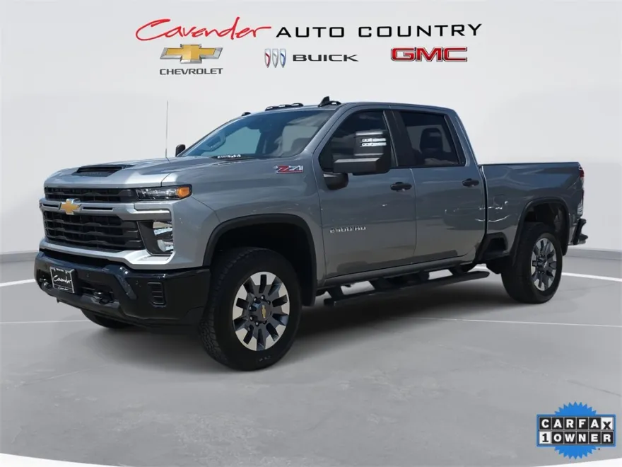 2026 Chevrolet Silverado 2500HD Custom Z71 photo 1