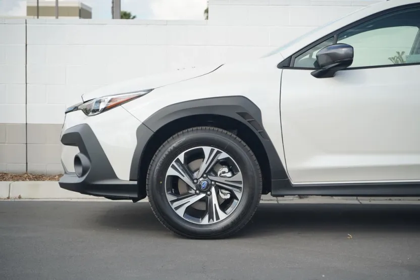 2025 Subaru Crosstrek Premium photo 1