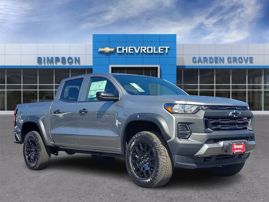 2026 Chevrolet Colorado Trail Boss photo 1