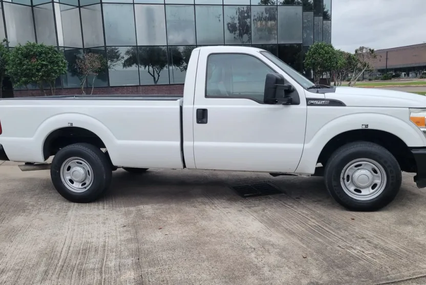 2013 Ford F-250 photo 1