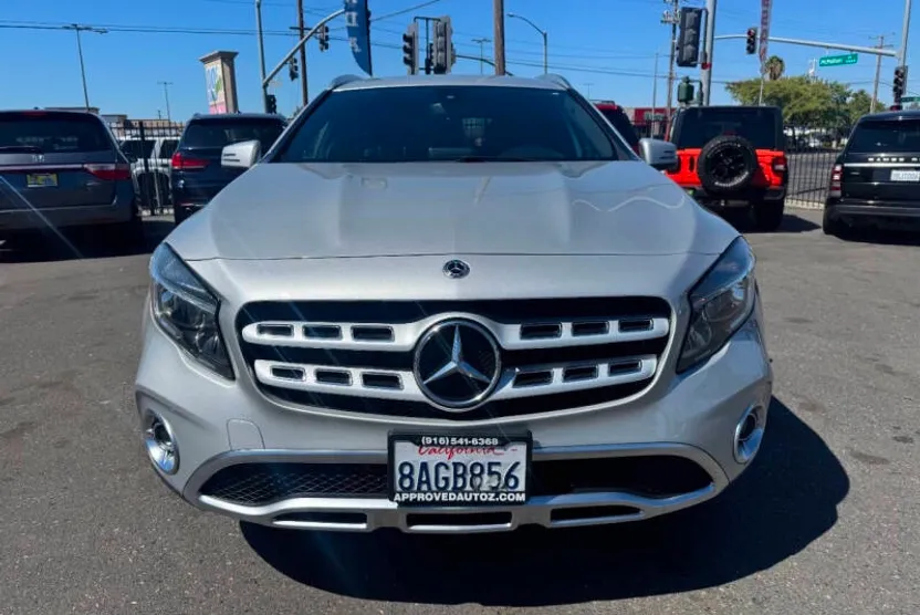 2018 Mercedes Benz GLA 250 4MATIC photo 1