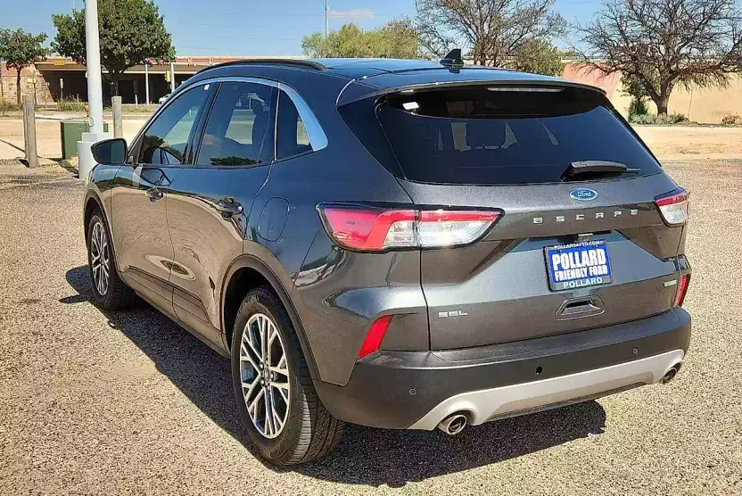 2020 Ford Escape SEL photo 1