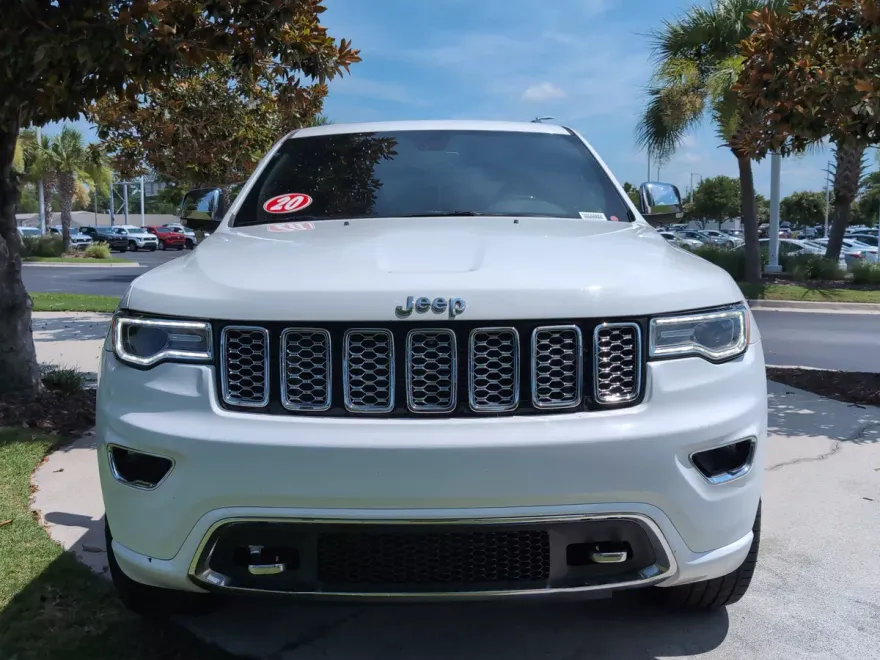 2020 Jeep Grand Cherokee Overland photo 1