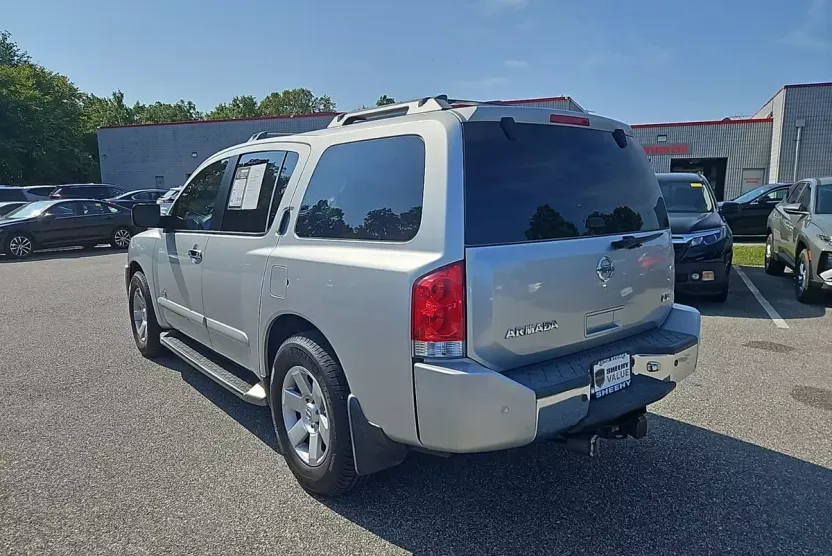 2005 Nissan Armada LE photo 1