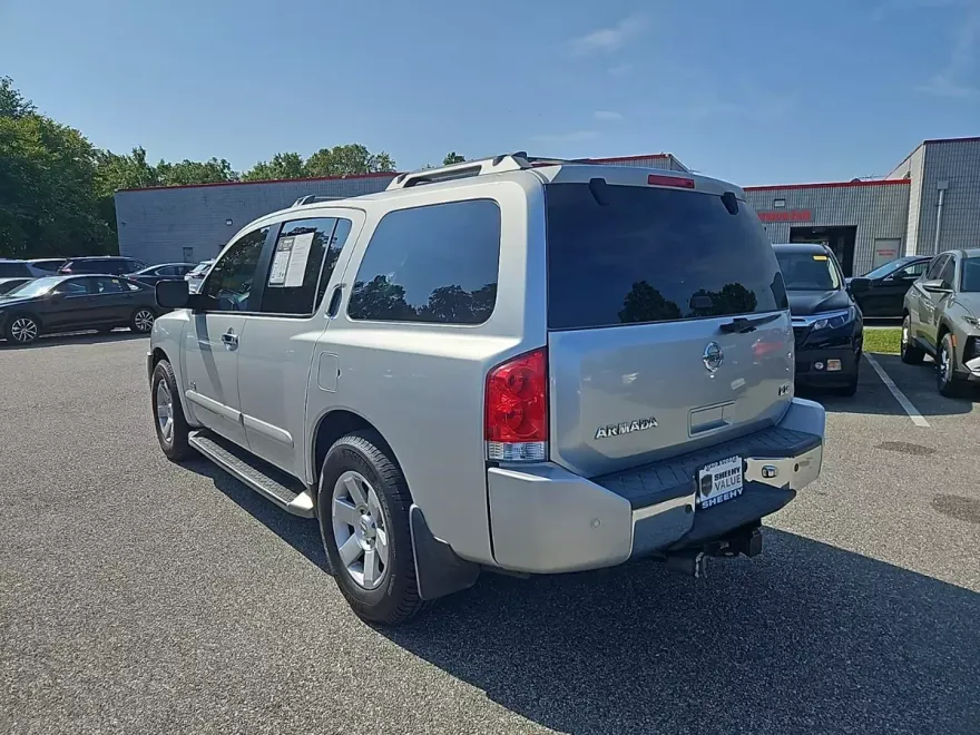 2005 Nissan Armada LE photo 1
