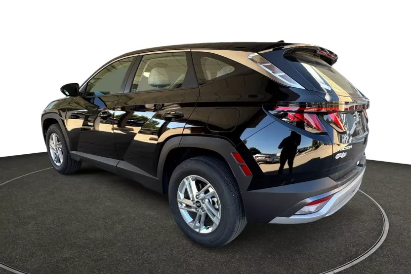 2025 Hyundai Tucson SE photo 1