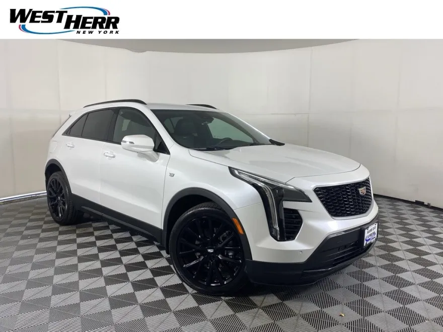 2023 Cadillac XT4 Sport photo 1