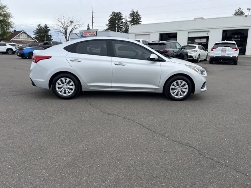 2019 Hyundai Accent SE photo 1
