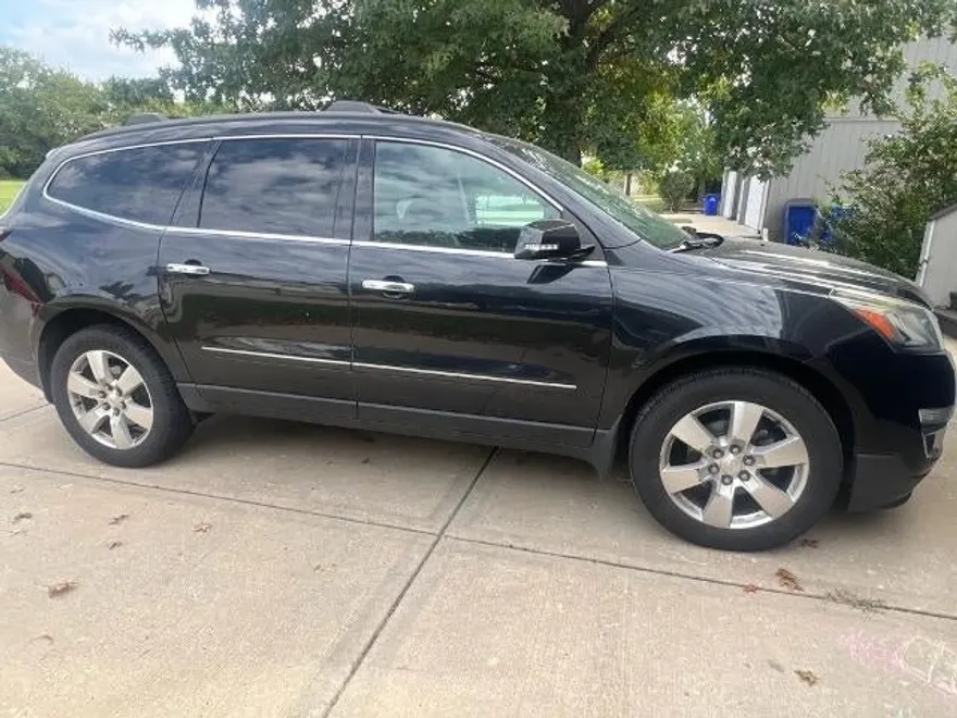 2013 Chevrolet Traverse LTZ photo 1