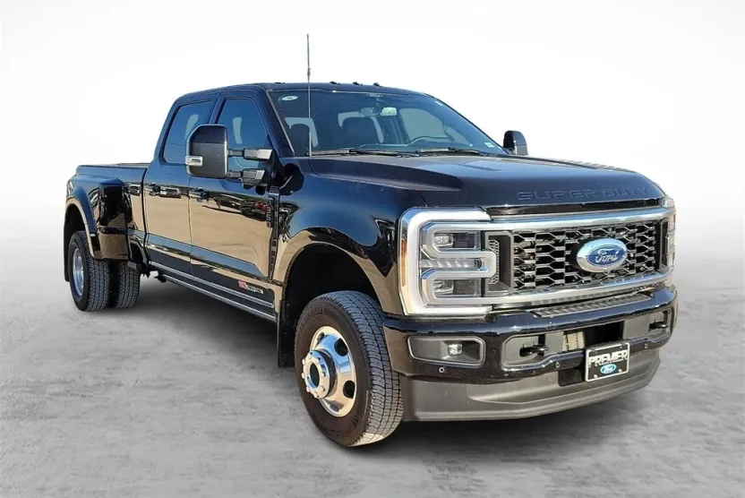 2025 Ford F-350 photo 1