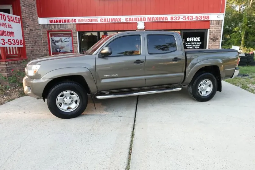 2012 Toyota Tacoma PreRunner Double Cab photo 1