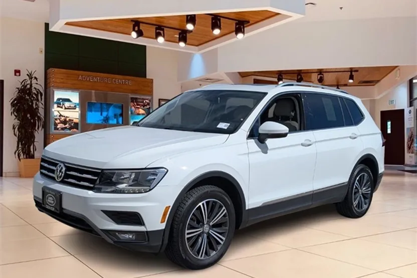 2018 Volkswagen Tiguan SEL photo 1