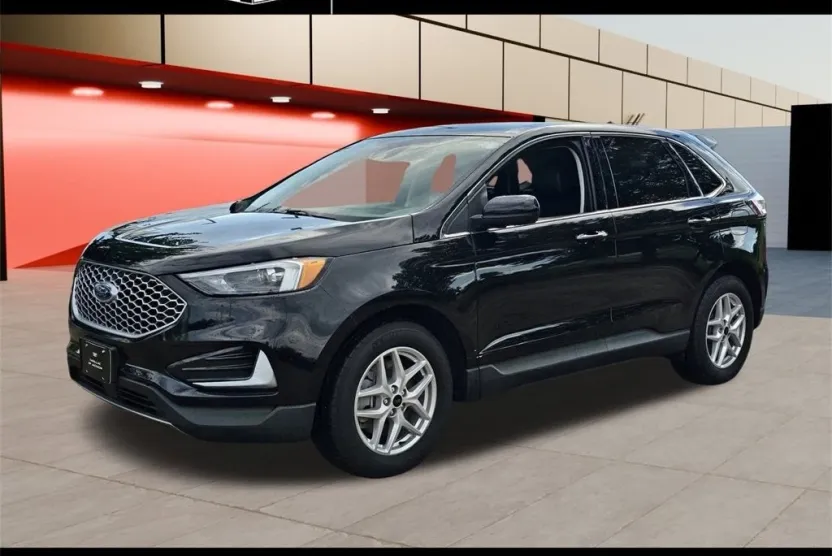 2024 Ford Edge SEL photo 1