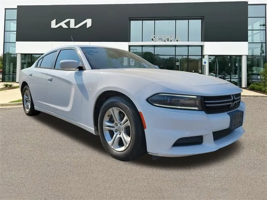 2015 Dodge Charger SE photo 1