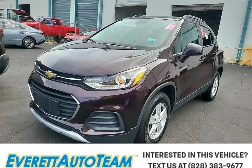 2020 Chevrolet Trax LT photo 1