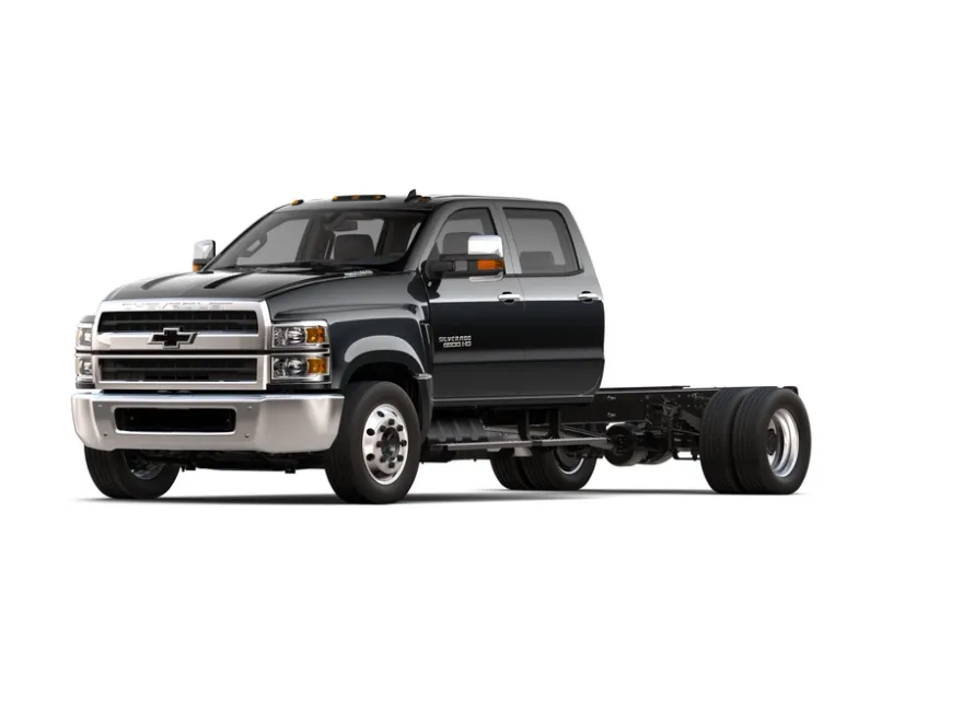 2024 Chevrolet Silverado 6500HD LT photo 1
