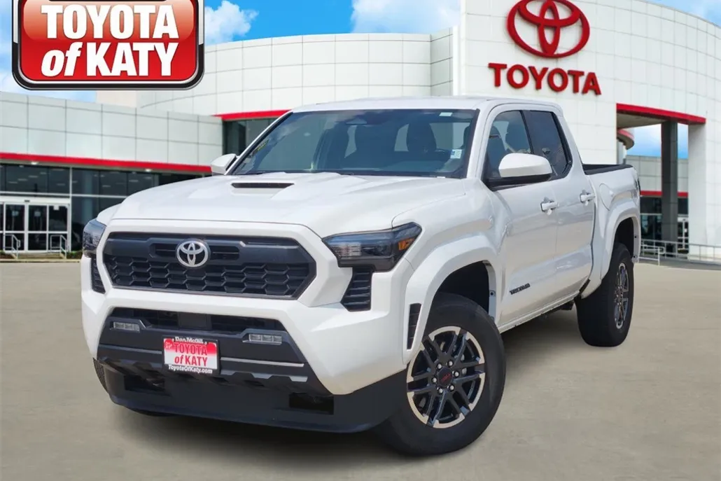 2024 Toyota Tacoma TRD Sport photo 1