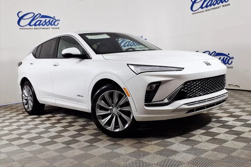 2026 Buick Envista Avenir photo 1