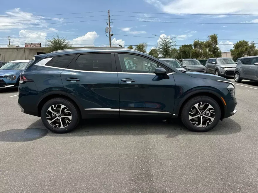 2025 Kia Sportage Hybrid LX photo 1