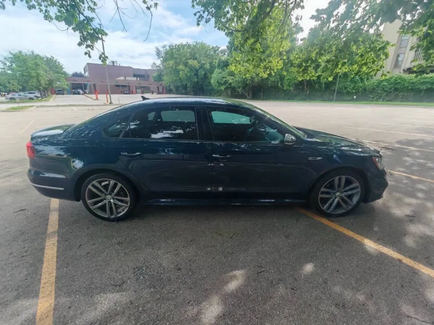 2018 Volkswagen Passat 2.0T S photo 1