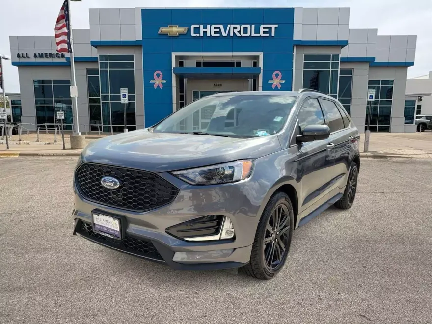 2023 Ford Edge ST-Line photo 1