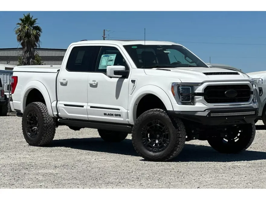 2023 Ford F-150 Lariat photo 1
