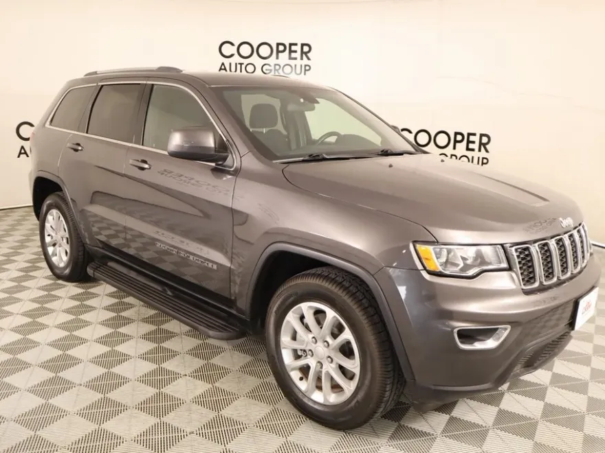 2021 Jeep Grand Cherokee Laredo E photo 1
